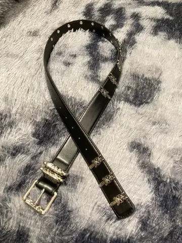 도트 무늬 블랙 가죽 벨트 메탈 버클