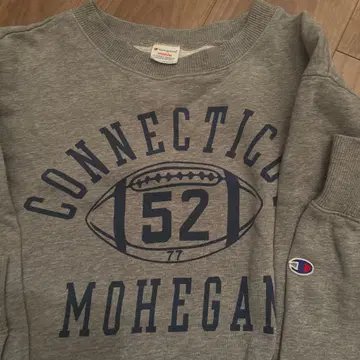 Champion 코네티컷 모히건 맨투맨 M