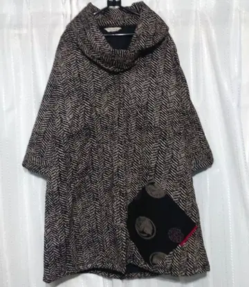 세련된 일본풍 패턴 모던 롱 코트