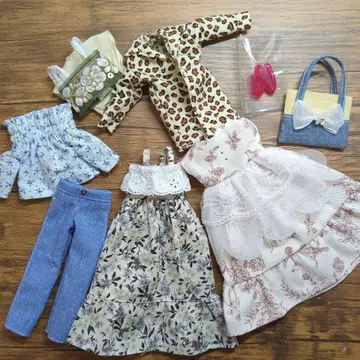 리카짱 패턴 옷 갈아입기 의류 세트 9점