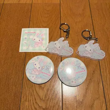 산리오 리듬 도리 믹스 아크릴 키링 캔뱃지
