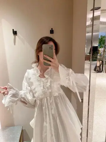 택 포함 새상품 SNIDEL 핀턱 프릴 튜닉 블라우스