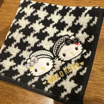 헬로키티 흑백 걸리시 쌍둥이 코디 타월