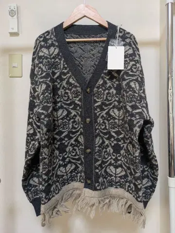 프린지 장식 그레이 x 베이지 가디건 F 사이즈