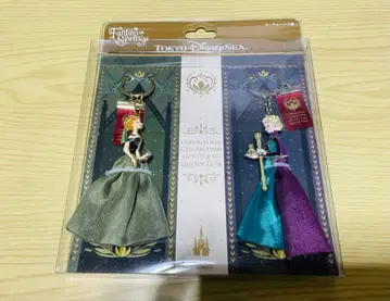 디즈니 키체인 안나와 엘사