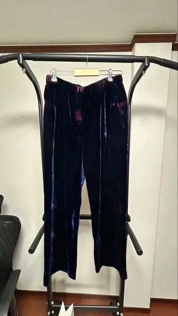 mando 벨벳 와이드 팬츠 II 네이비