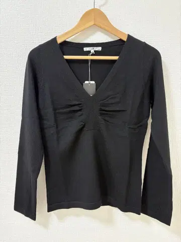 [ 택 포함 새상품 ] 23구 V넥 니트 긴팔 블랙 38