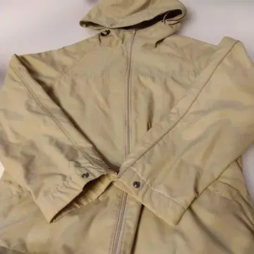 베이지 후드 부착 하프 코트 마운틴 후드티 프론트 지퍼