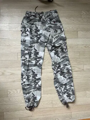 UFO 카모플라쥬 카고 팬츠