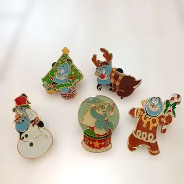 [ 미사용 ] 지니 크리스마스 핀 배지 5세트
