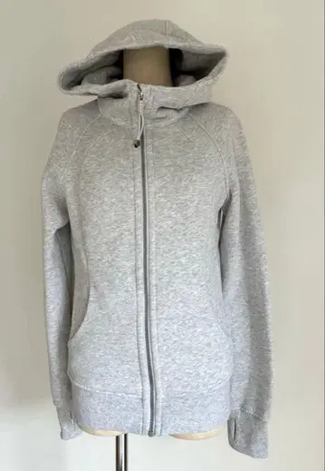 룰루레몬 속기모 후드티 사이즈 4 요가 트레이닝 필라테스