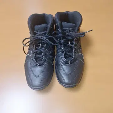 미즈노 하이컷 스니커즈 블랙