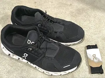 On Cloud 5 블랙 러닝화 27cm