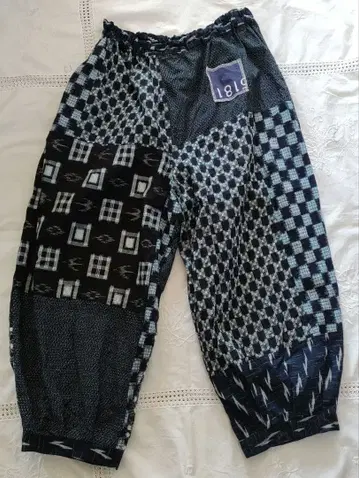 다양한 무늬  리메이크 루즈핏 커프스 팬츠