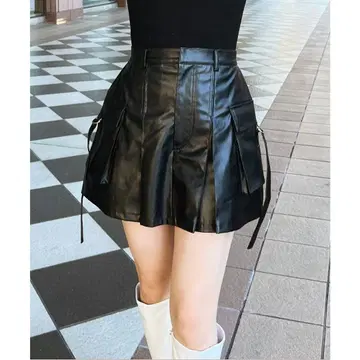 [ SPIRALGIRL ] 플리츠 카고 미니 스커트 가죽 블랙