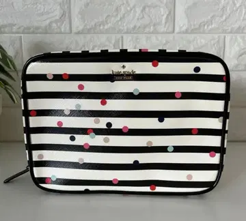 Kate spade 케이트 스페이드 트래블 파우치 도트 무늬