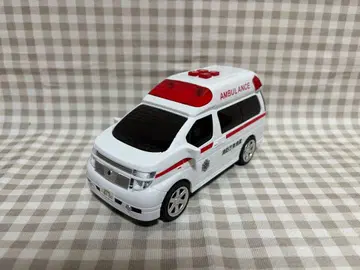 리얼 사운드 구급차 닛산 엘 그랜드