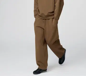 유니클로 C 맨투맨 와이드 팬츠