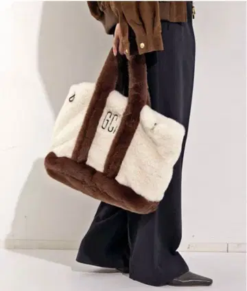 새상품 L'Appartement [ GOOD GRIEF! ] 퍼 토트백