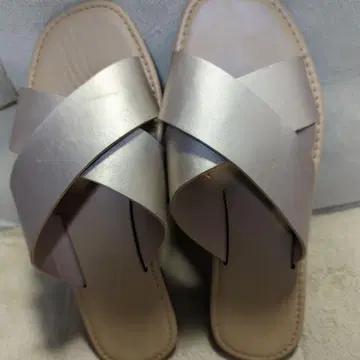 베이지 크로스 스트랩 샌들 약 24cm