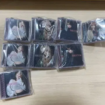 르세라핌 가챠가챠 CD 키링 8개 세트