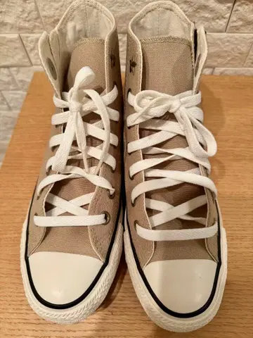컨버스 converse 베이지 하이컷 스니커즈 새상품급 23.5cm