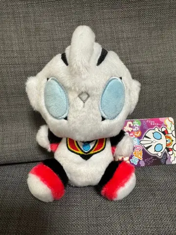 이블 티가 폭신폭신 앉은 봉제 인형 울트라맨 샵 한정판 TIGA2