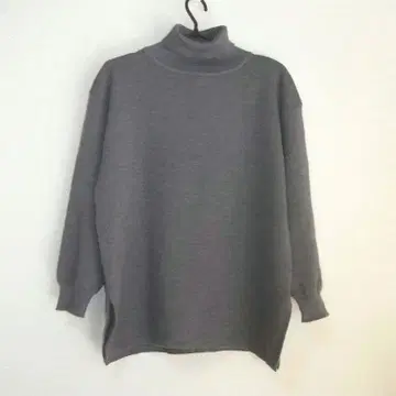 노브랜드 일본제 울 100% 고급 터틀넥 센터