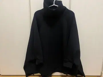 COGTHEBIGSMOKE 코그더빅스모크 상의