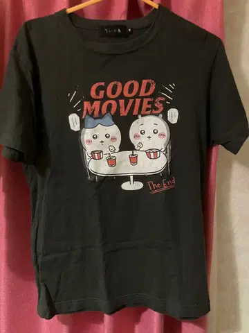 단종 GOOD MOVIES 치이카와 (먼작귀) T셔츠 블랙 반팔