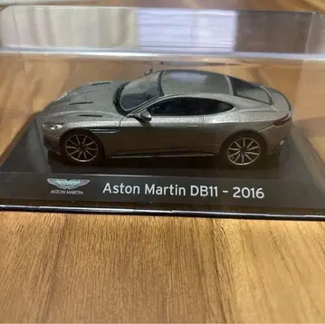 1/43 Aston Martin DB11 2016