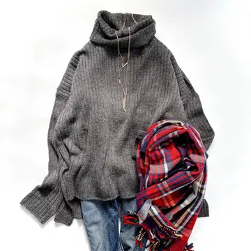 새상품급 MidiUmi 미디우미 터틀넥 니트 그레이 울 혼방