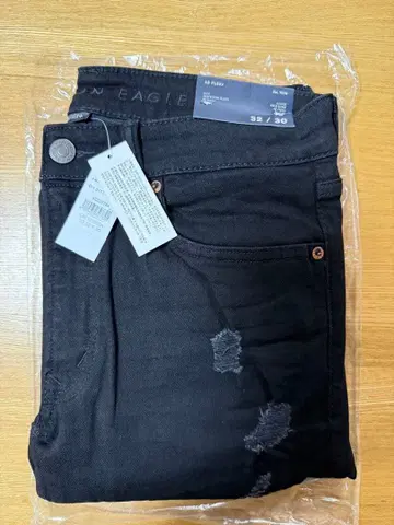 AE 블랙 데님 32/30 슬림 핏