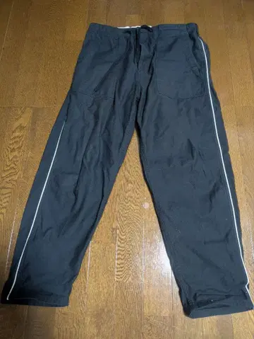 GUNG HO x BEAMS 사이드 라인 팬츠