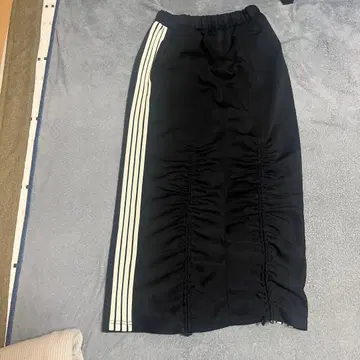 타이트 스커트 블랙 스트라이프