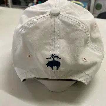 Brooks Brothers 화이트 캡 L/XL