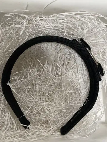 페라가모 머리띠 비쥬 블랙