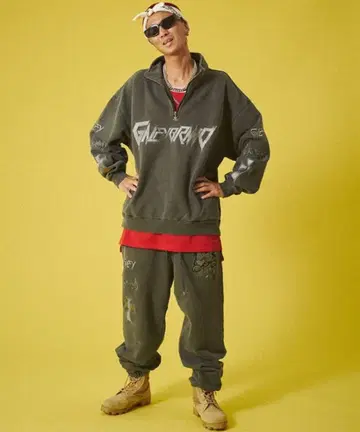 GALFY (갈피) 염염 데스메탈 하프 지퍼 셋업