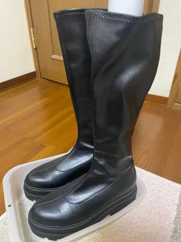 인힐 스트레치 롱부츠 LOWRYSFARM