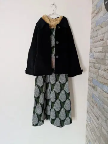 개성파 디자인 퍼 옷깃 원피스 보아 허리 절개