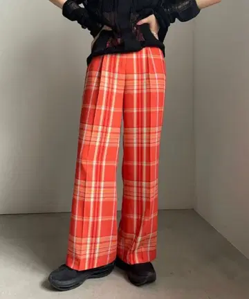 AMERI 오렌지 체크 팬츠