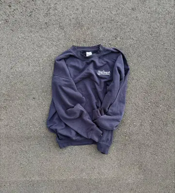 GIRDAN 네이비 맨투맨 크롭 기장