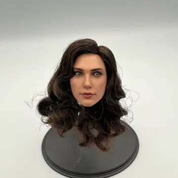 핫토이즈 원더우먼 1984 골드 아머 헤드 1/6