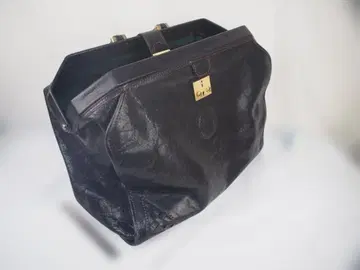 블랙 가죽 백 내 포켓 부착