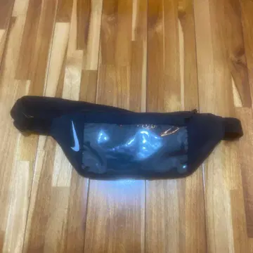 Nike 바디백 블랙 투명 포켓 부착