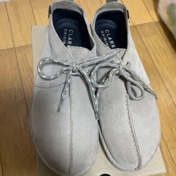 CLARKS 베이지 스웨이드 캐주얼 슈즈 25.5