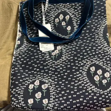 미나 페르호넨 발라드 네이비 앞뒷면 백