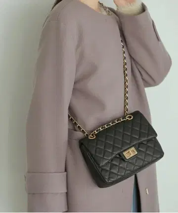 VIS 퀼팅 체인 숄더백 블랙