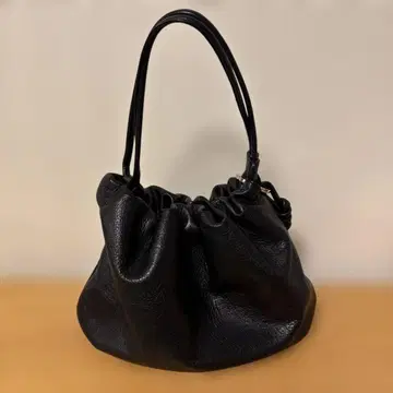 russit 블랙 드로우 스트링 숄더백