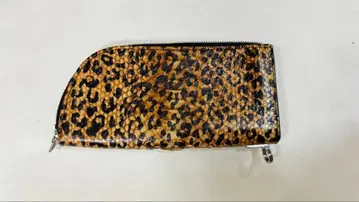 백러쉬 표범 무늬 지갑